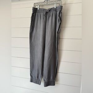 Bella Dahl Women’s High Waist Jogger Pants Size Large, Stone Color NWOT